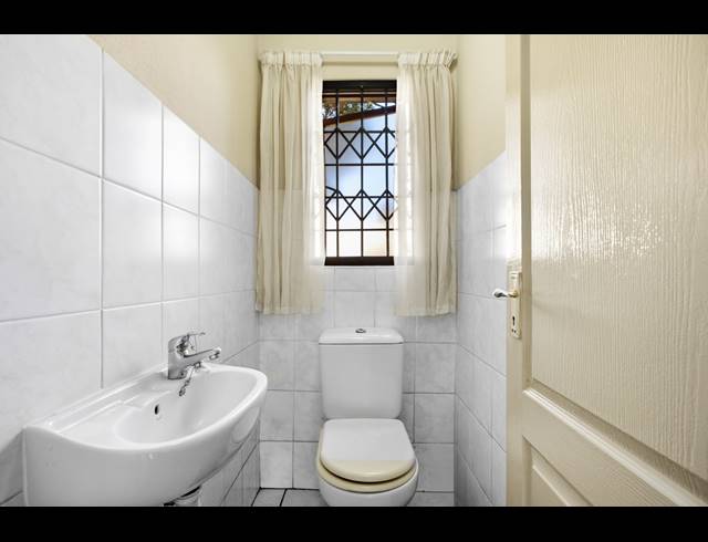 5 BEDROOM HOUSE FOR SALE IN BARBEQUE DOWNS